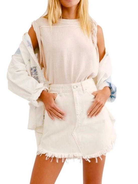 We The Free Dresses & Skirts - We The Free Ivory Frayed Mini Skirt EUC